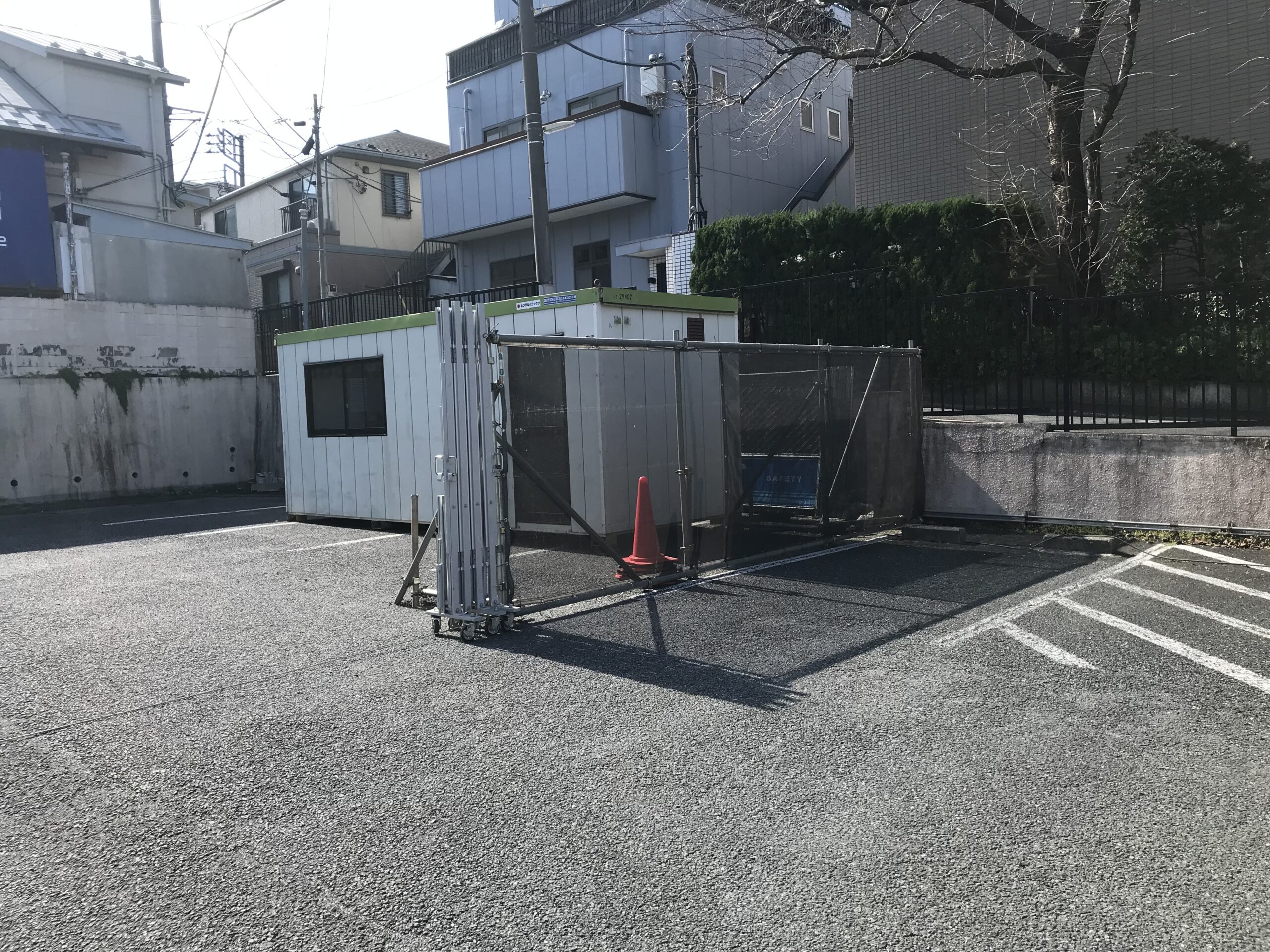 東京都新宿区　ゲート設置